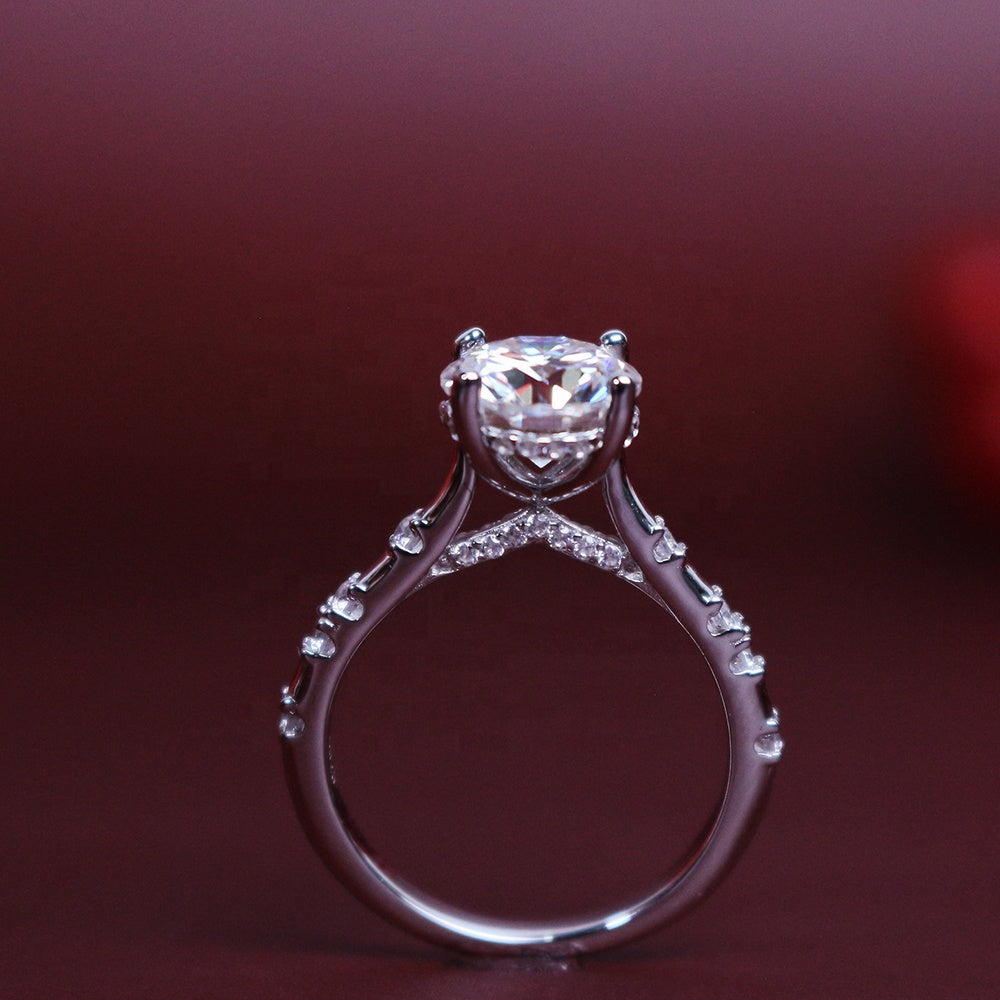 Moissanite Éclat Éternel Ring